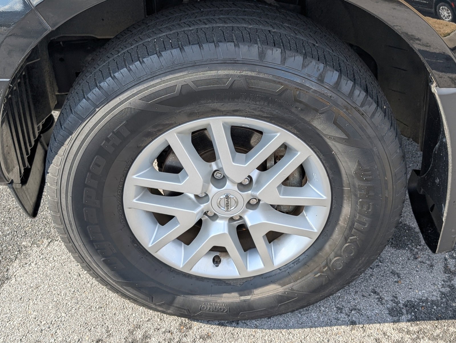 Used 2020 Nissan Frontier SV image 23