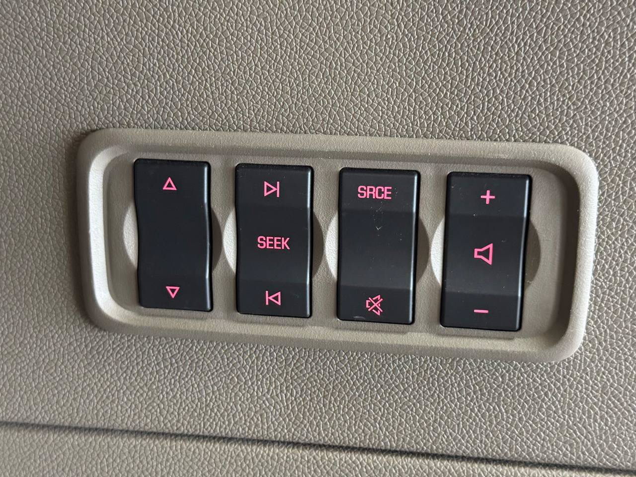 Used 2014 GMC Acadia Denali AWD/4WD image 46