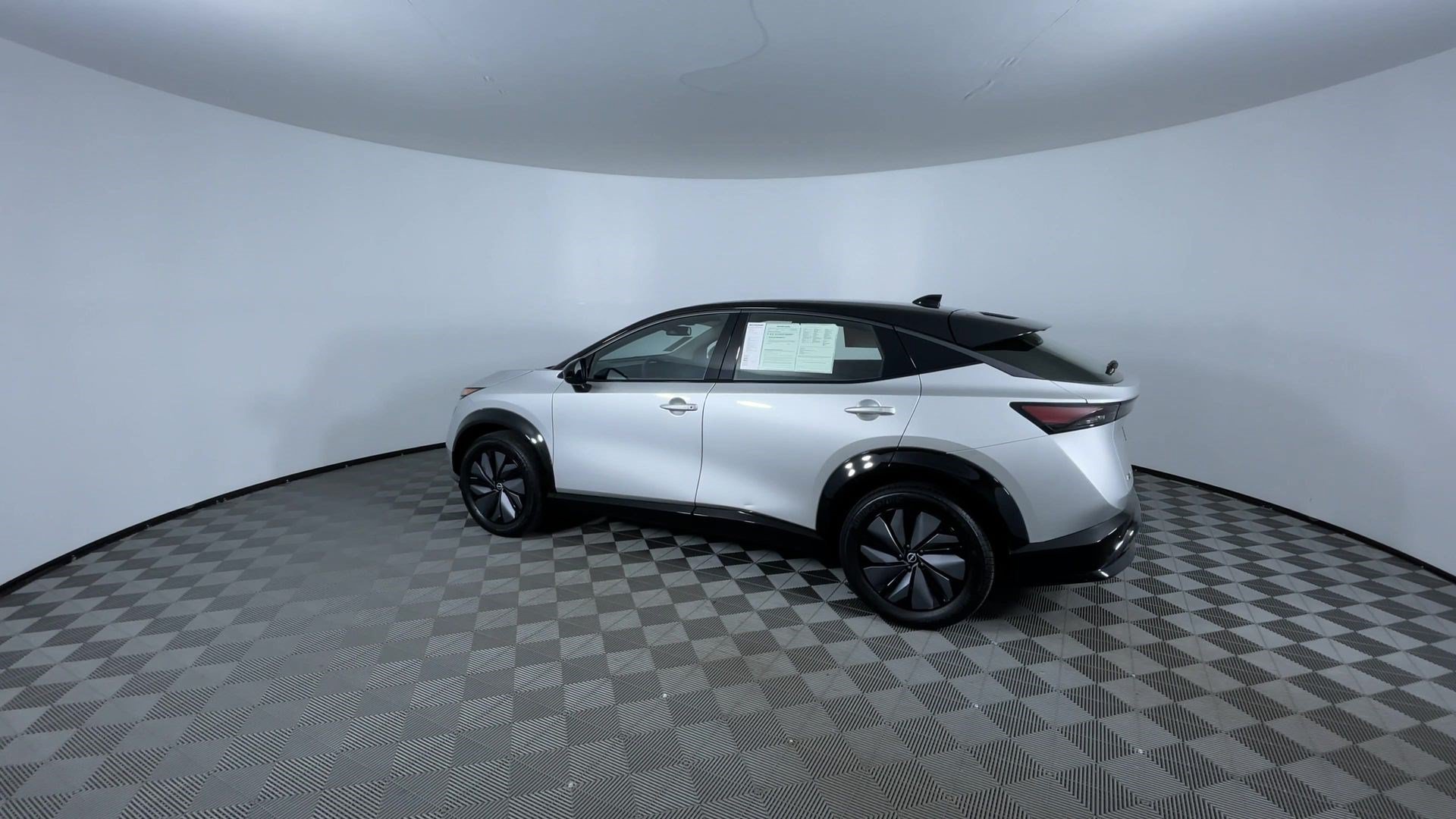 Certified 2023 Nissan Ariya AWD image 6