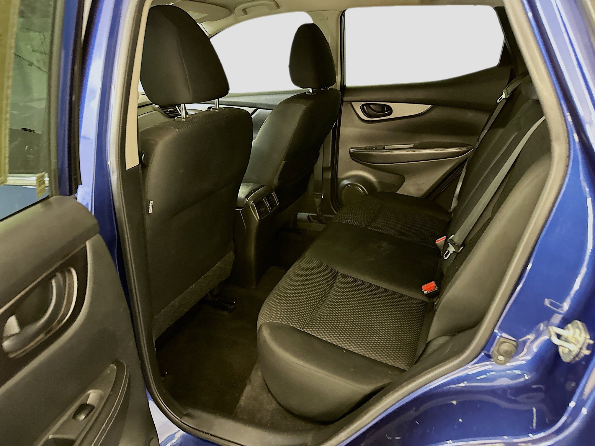 Used 2019 Nissan Rogue Sport S image 28