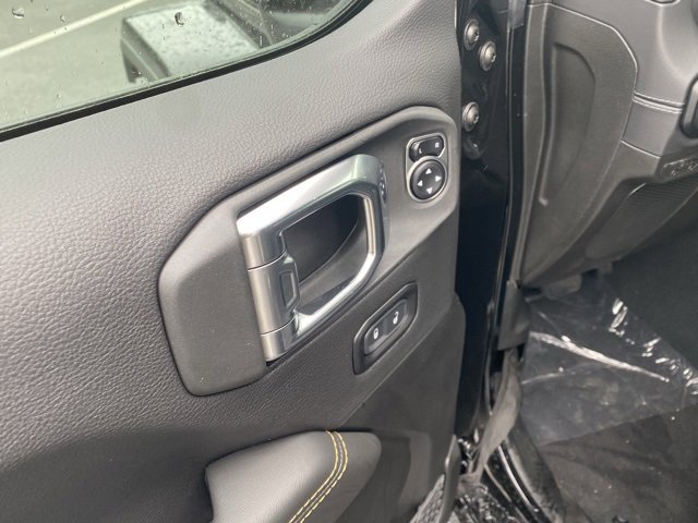 New 2025 Jeep Wrangler Sahara image 13