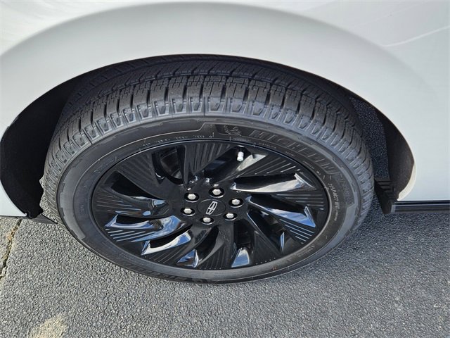 New 2025 Lincoln Navigator Reserve w/ Jet Appearance Package image 10