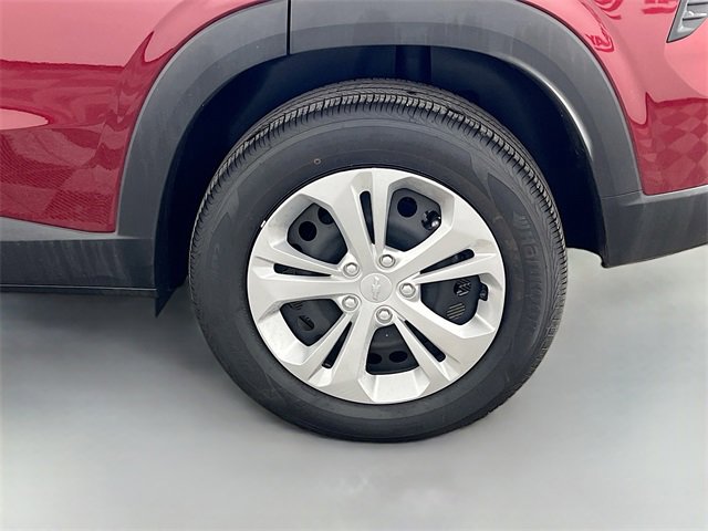 Used 2024 Chevrolet Trax LS image 31