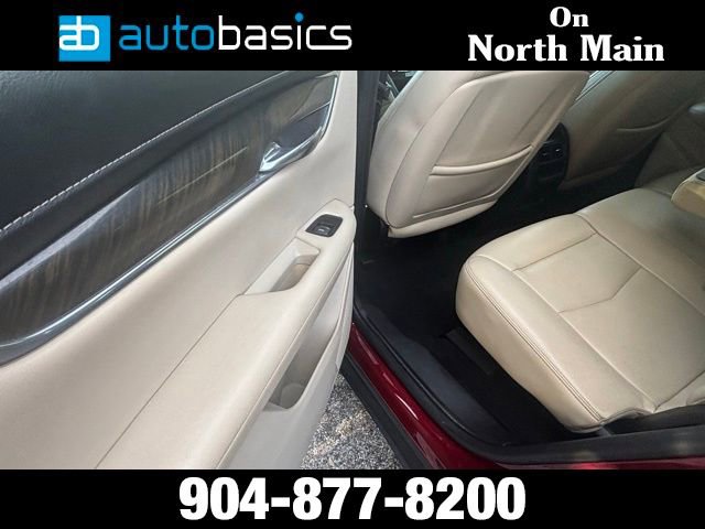 Used 2017 Cadillac XT5 FWD image 26