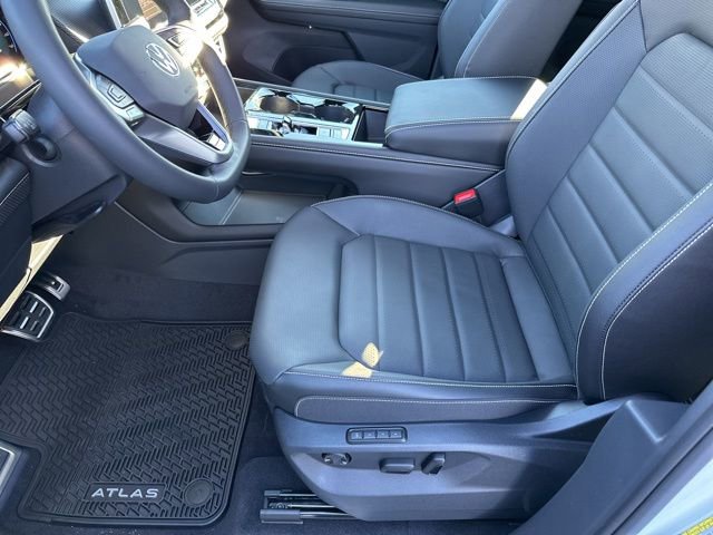New 2026 Volkswagen Atlas Cross Sport SEL R-Line AWD/4WD image 11
