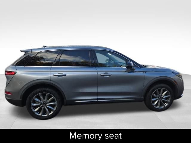 Certified 2022 Lincoln Corsair AWD w/ Premium Package image 10