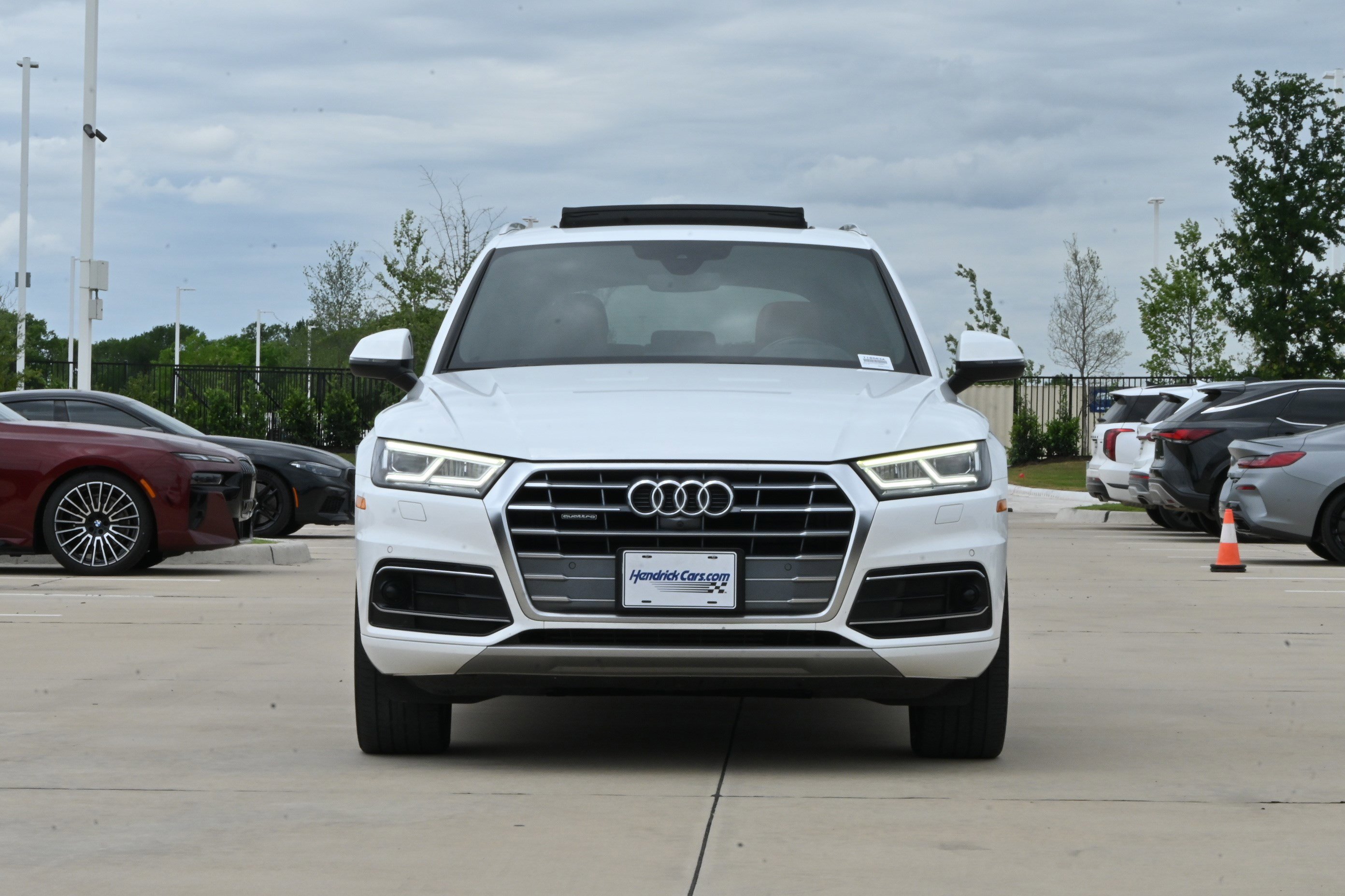Used 2019 Audi Q5 Prestige w/ Prestige Package AWD/4WD image 3