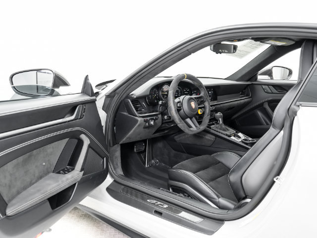Used 2022 Porsche 911 GT3 RWD image 8