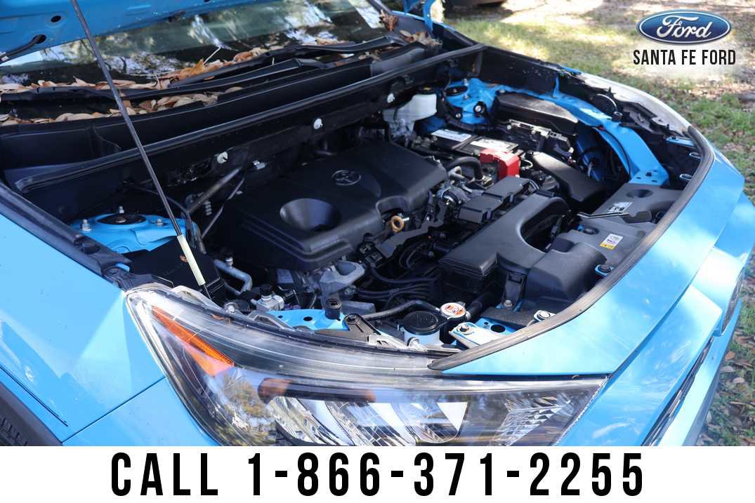 Used 2019 Toyota RAV4 LE FWD image 25