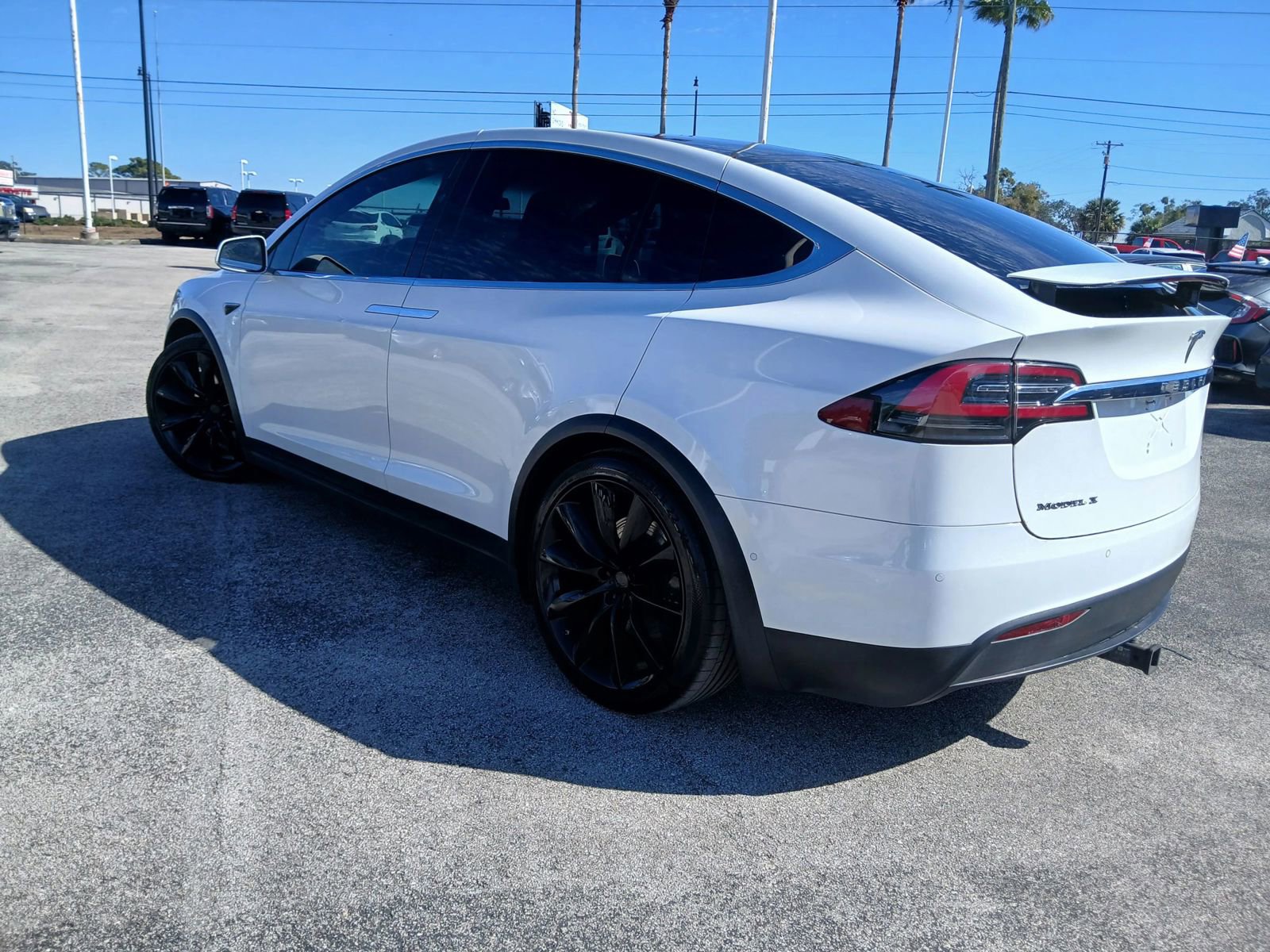 Used 2017 Tesla Model X 75D AWD/4WD image 6