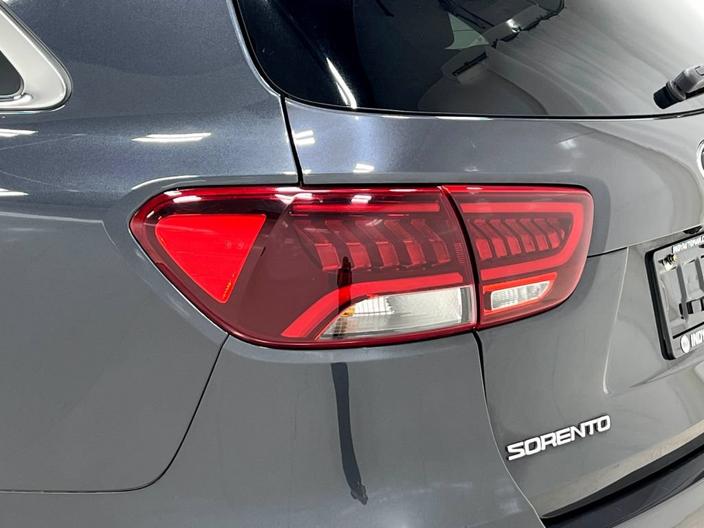 Used 2019 Kia Sorento EX AWD/4WD image 36