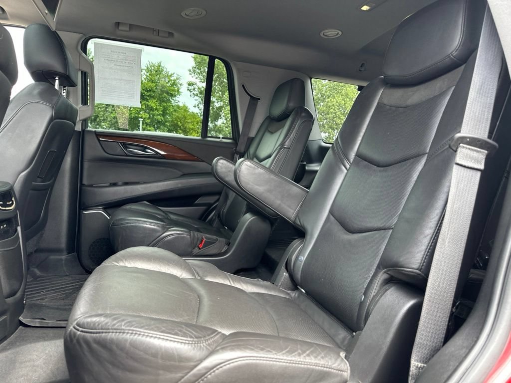 Used 2020 Cadillac Escalade Luxury AWD/4WD image 42