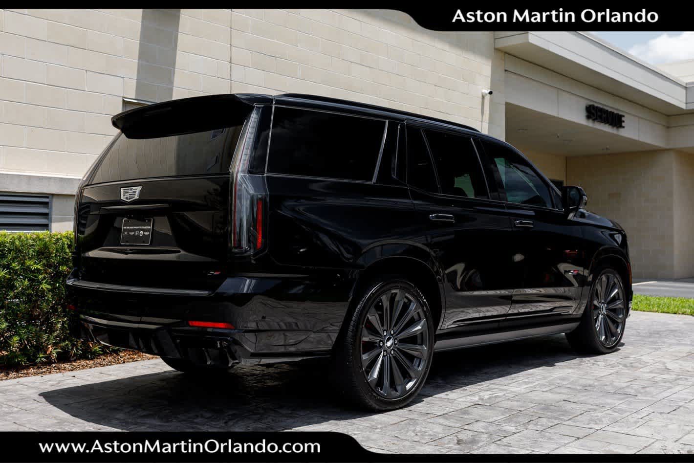 Used 2025 Cadillac Escalade V AWD/4WD image 24