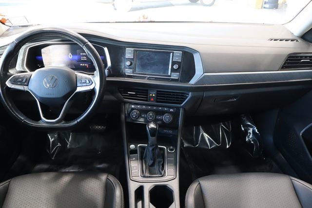 Used 2022 Volkswagen Jetta SE image 27