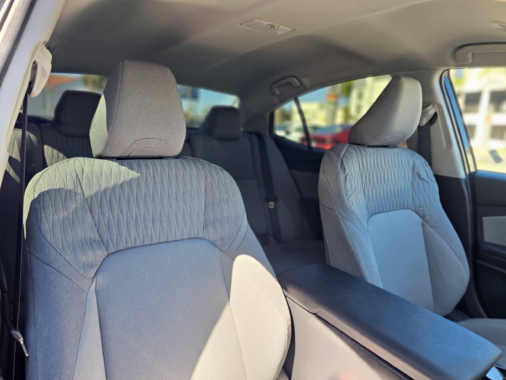 Used 2025 Toyota Camry LE FWD image 37