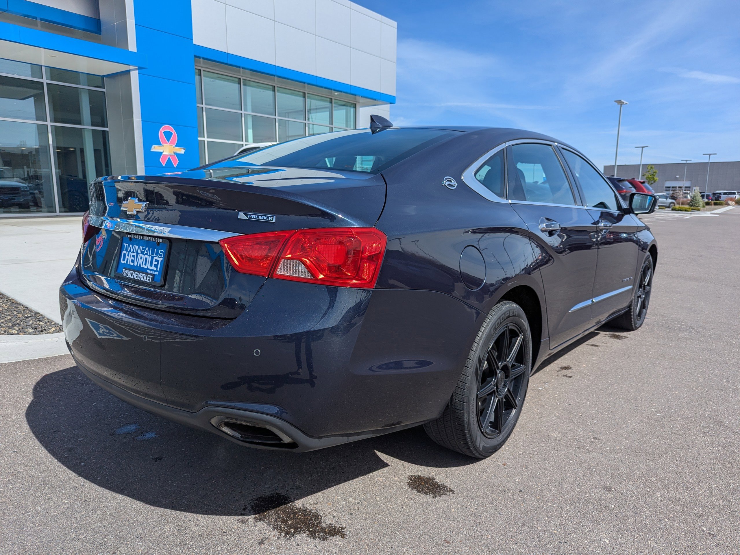 Used 2018 Chevrolet Impala Premier FWD image 33