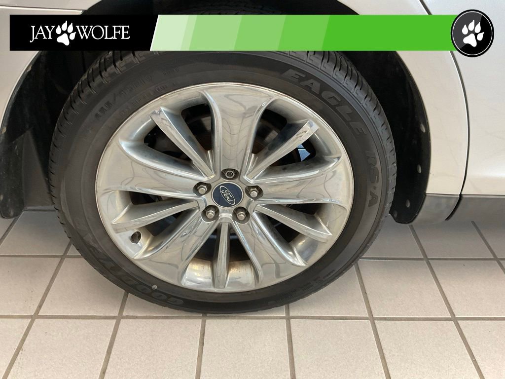 Used 2010 Ford Taurus Limited image 7