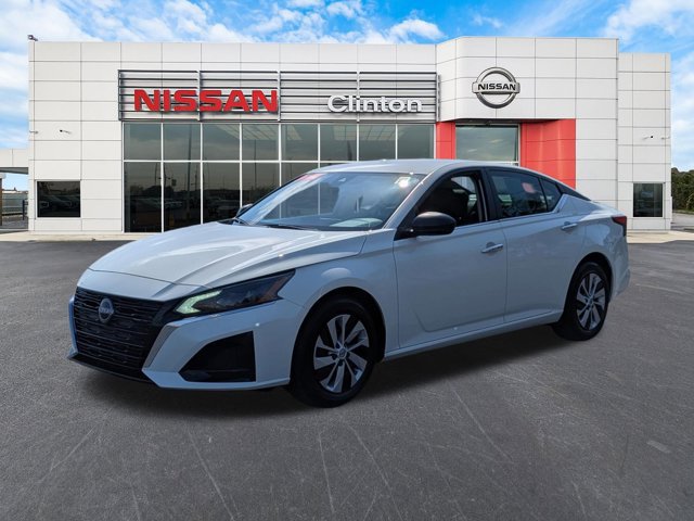 Certified 2025 Nissan Altima 2.5 S FWD image 7
