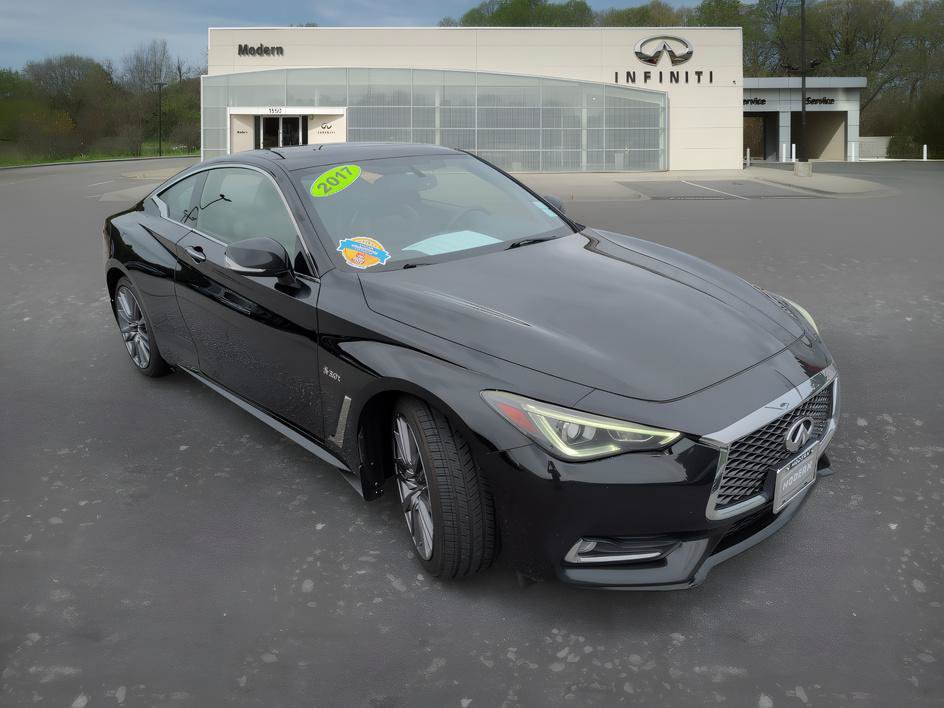 Used 2017 INFINITI Q60 Red Sport 400 AWD/4WD image 2