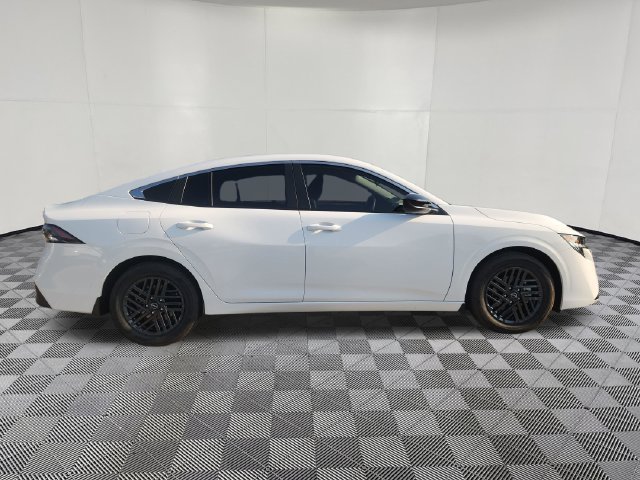 New 2027 Nissan Sentra SV w/ Floor Mat Package FWD image 4