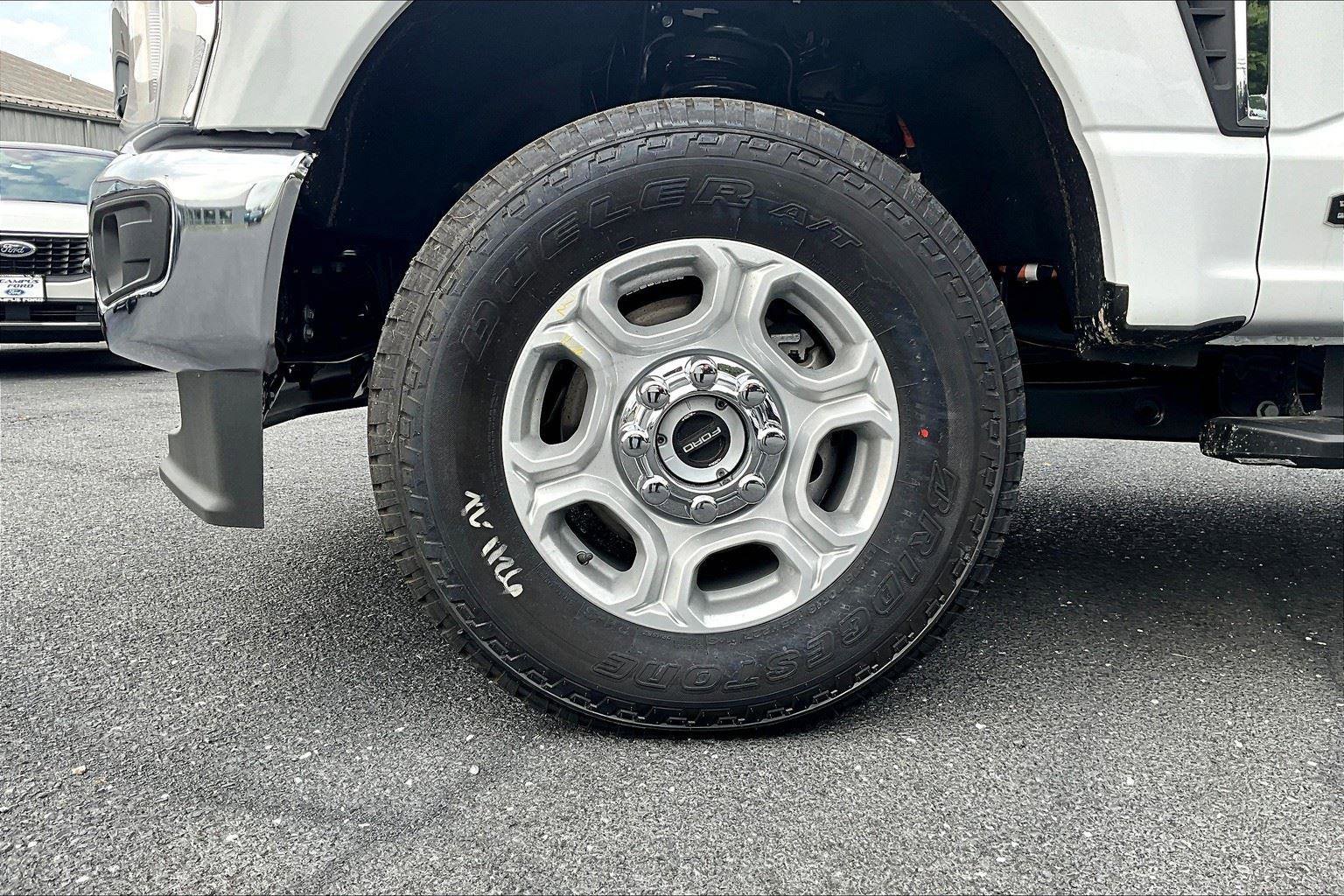 New 2025 Ford F350 XLT image 12