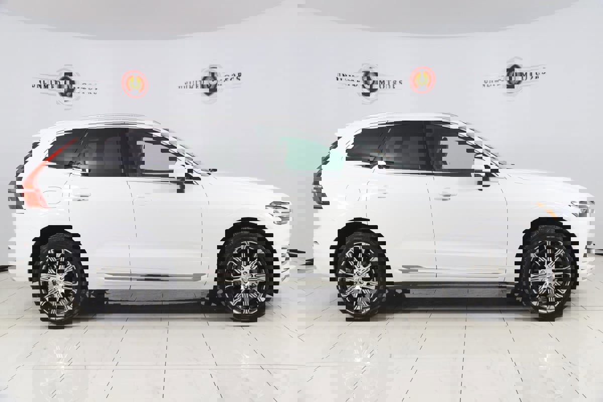 Used 2021 Volvo XC60 T5 Inscription w/ Protection Package Premier image 2