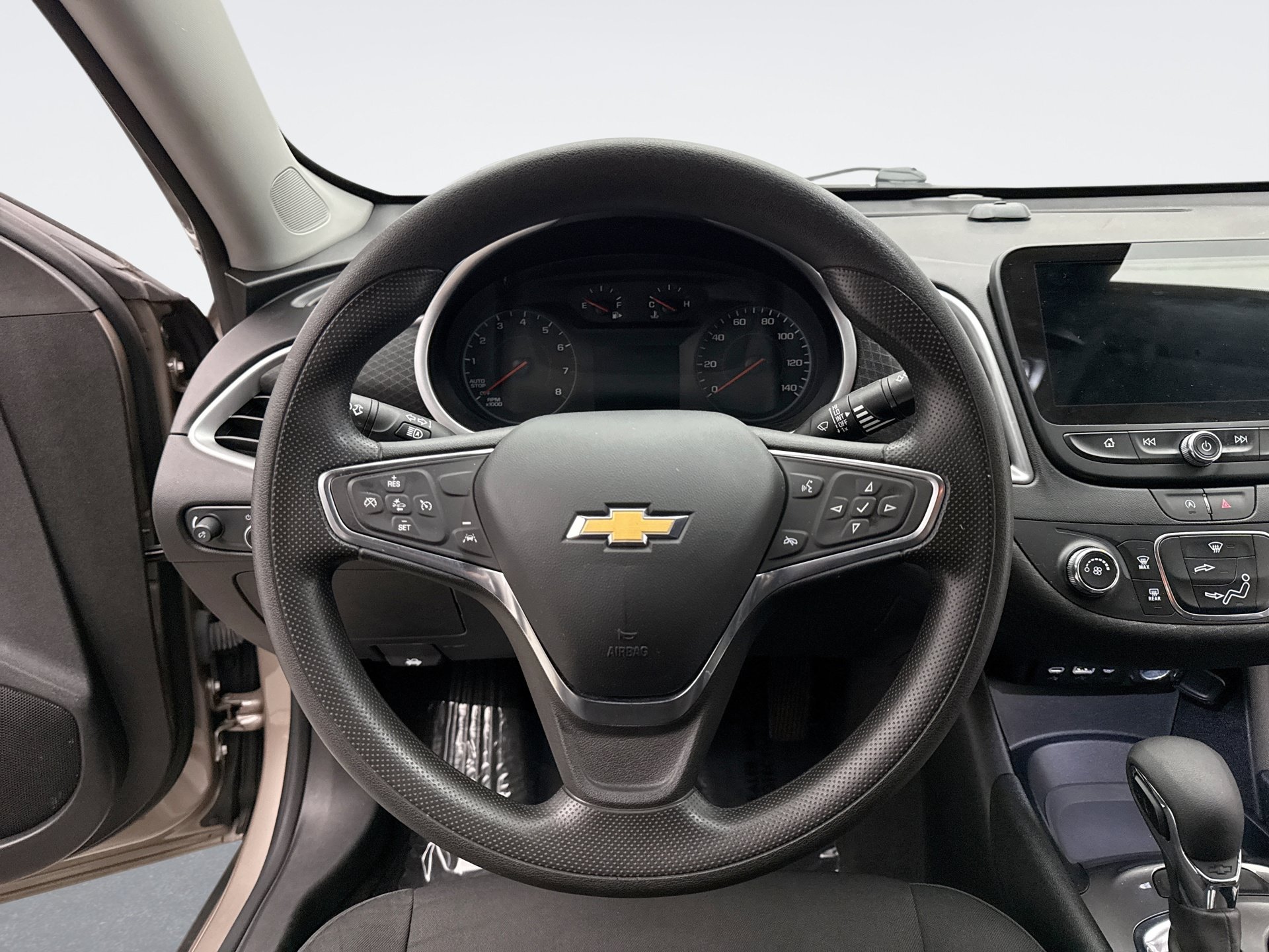 Used 2024 Chevrolet Malibu LS FWD image 14