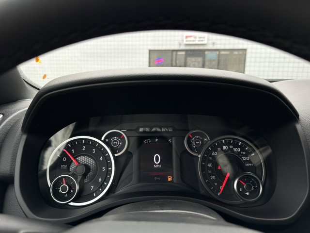 New 2025 RAM 1500 Big Horn image 27