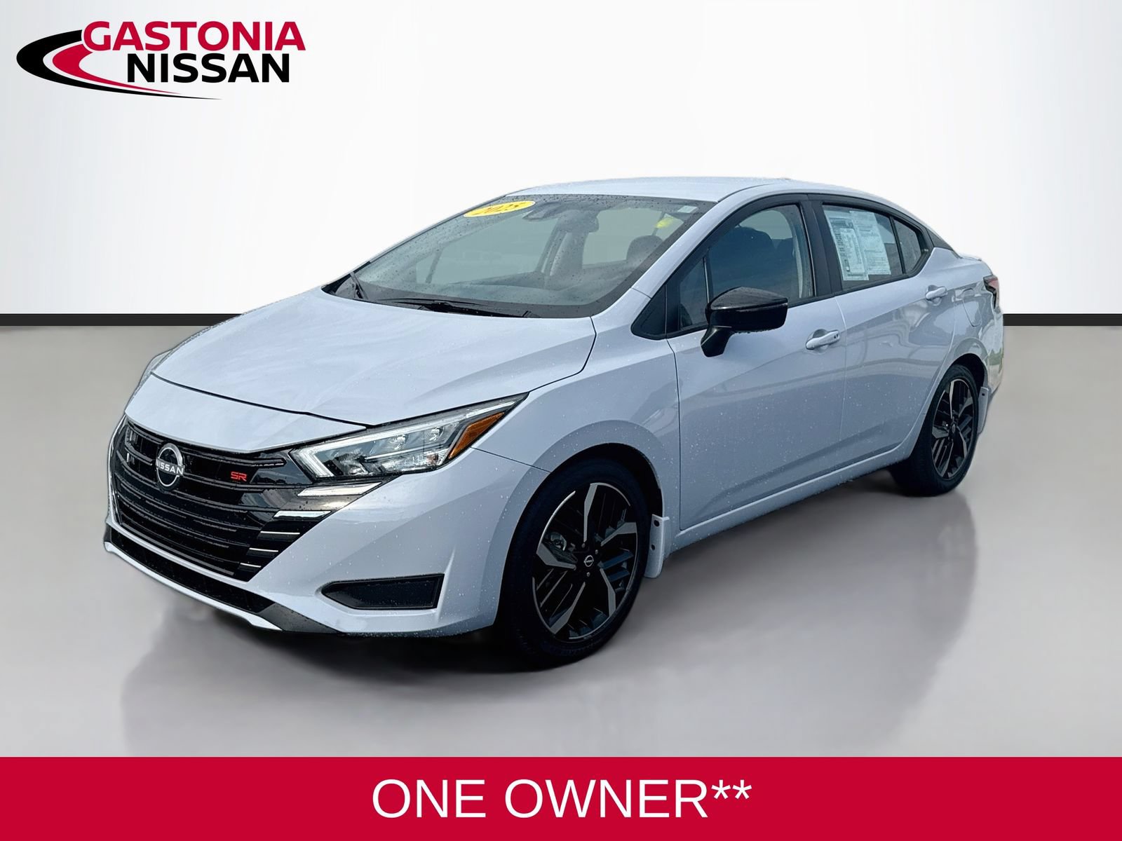 Used 2025 Nissan Versa SR w/ Trunk Package FWD image 3
