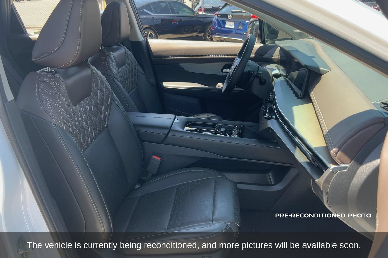 Used 2025 Nissan Murano Platinum w/ Cargo Package AWD/4WD image 13