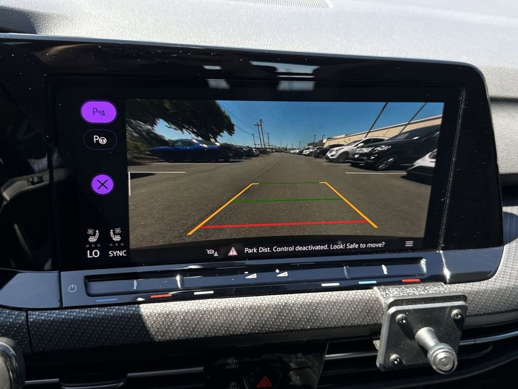 Used 2022 Volkswagen Golf R image 19