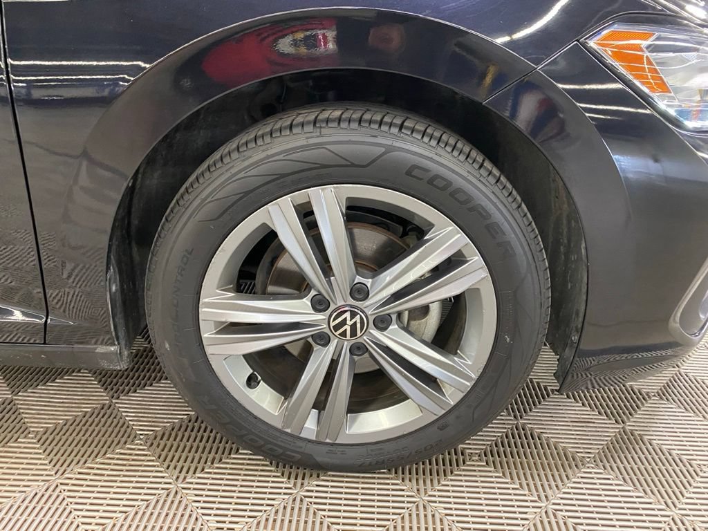 Used 2024 Volkswagen Jetta SE FWD image 8