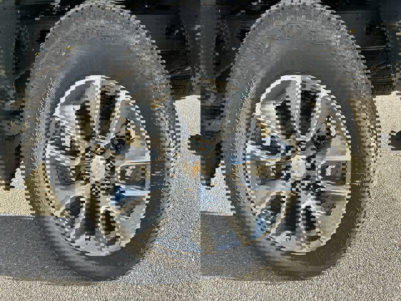 New 2026 Chevrolet Silverado 1500 LT w/ LPO, Dark Essentials Package image 10