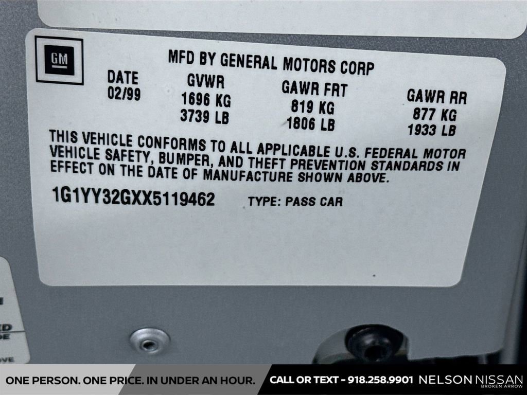 Used 1999 Chevrolet Corvette Convertible w/ Memory Pkg image 27