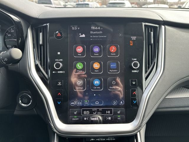 Used 2025 Subaru Outback Premium image 15