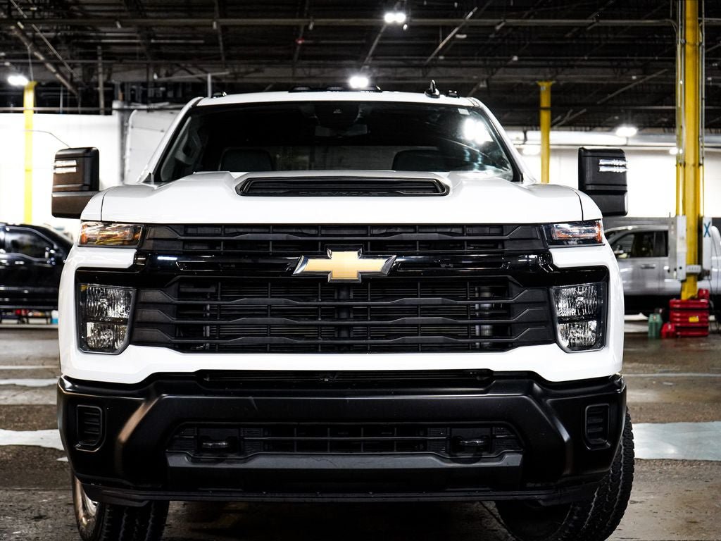 Used 2024 Chevrolet Silverado 2500 W/T w/ WT Convenience Package AWD/4WD image 2