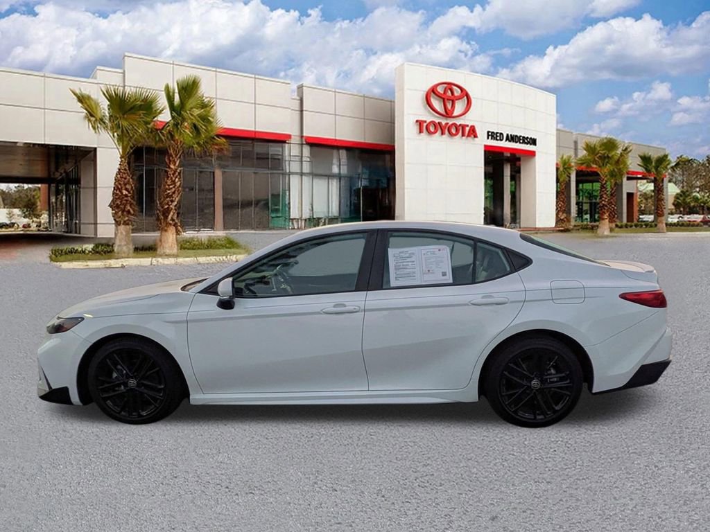 Certified 2025 Toyota Camry SE w/ Convenience Package image 8