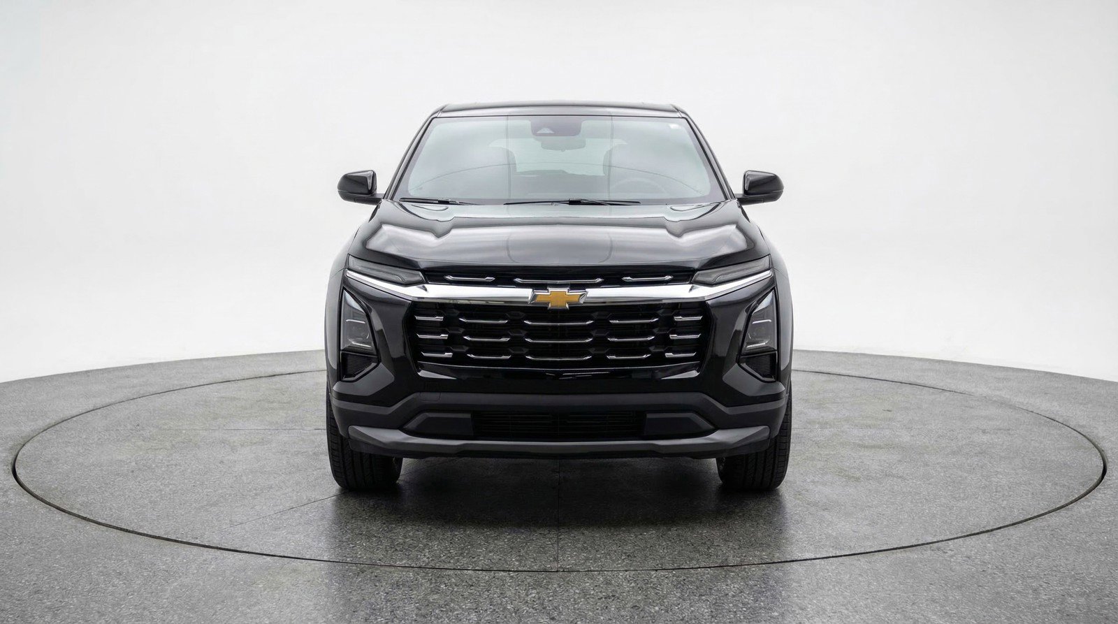 Used 2025 Chevrolet Equinox LT FWD image 2