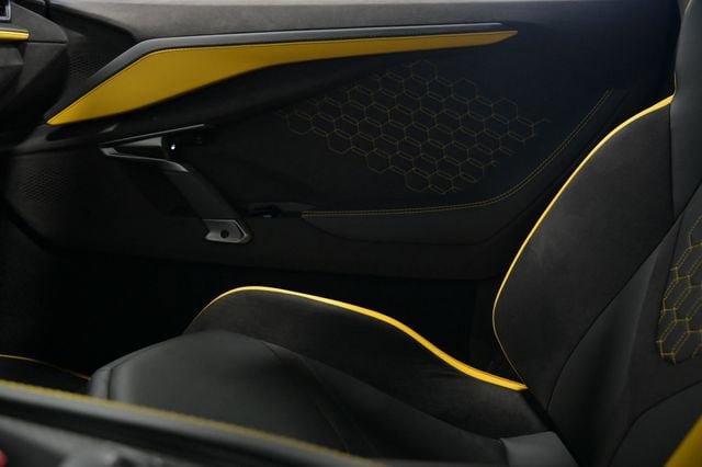 Used 2024 Lamborghini Revuelto AWD/4WD image 62