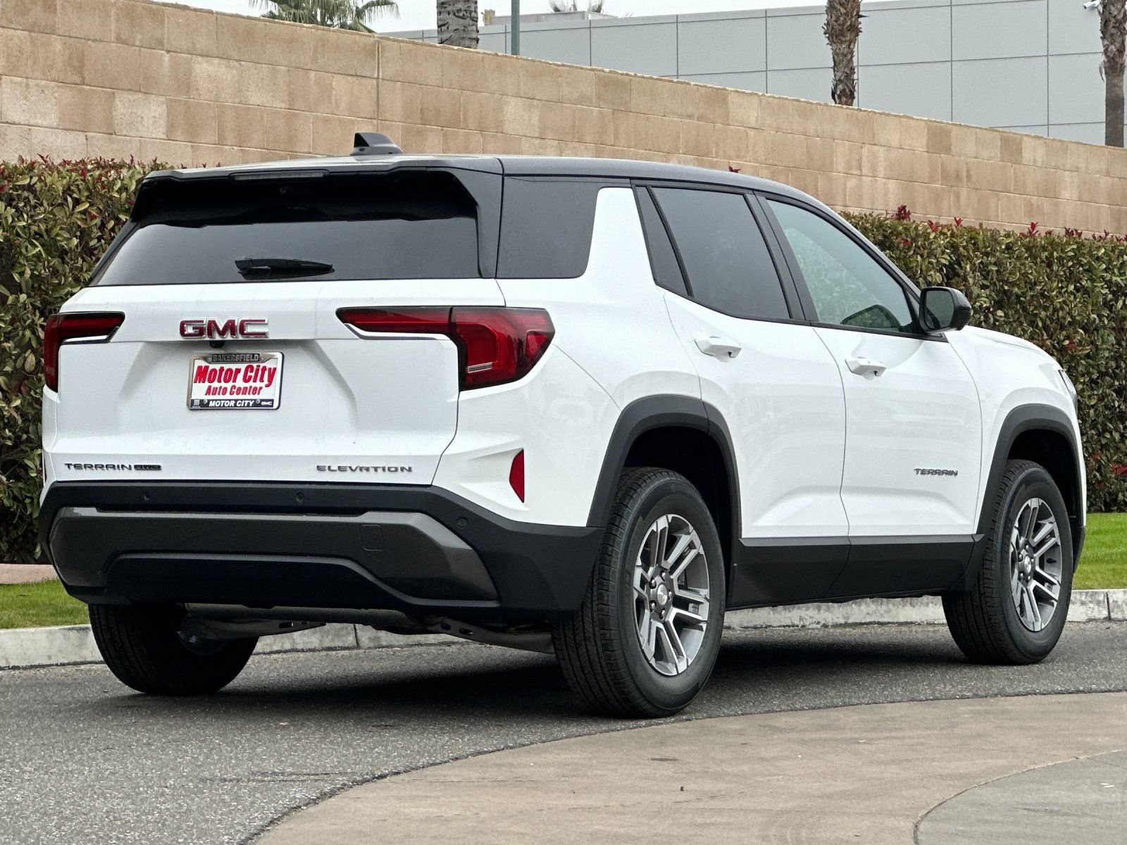 New 2026 GMC Terrain Elevation w/ Technology Package II AWD/4WD video 4