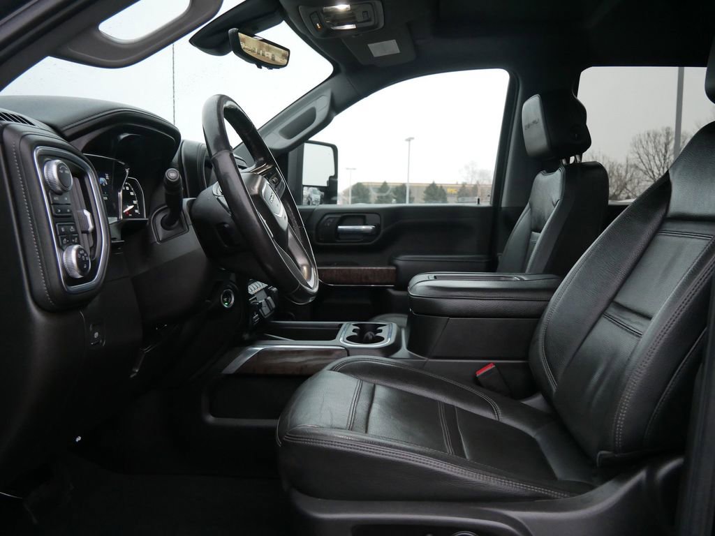 Used 2021 GMC Sierra 3500 Denali w/ Denali Ultimate Package image 10