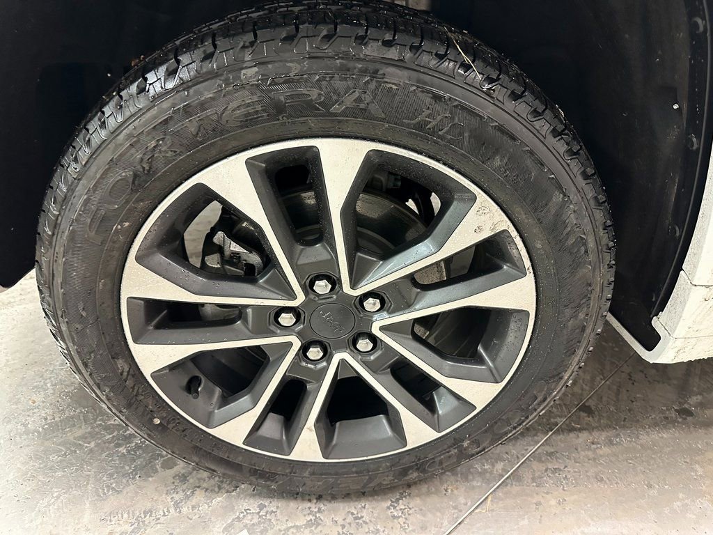 Used 2022 Jeep Grand Cherokee Overland image 38