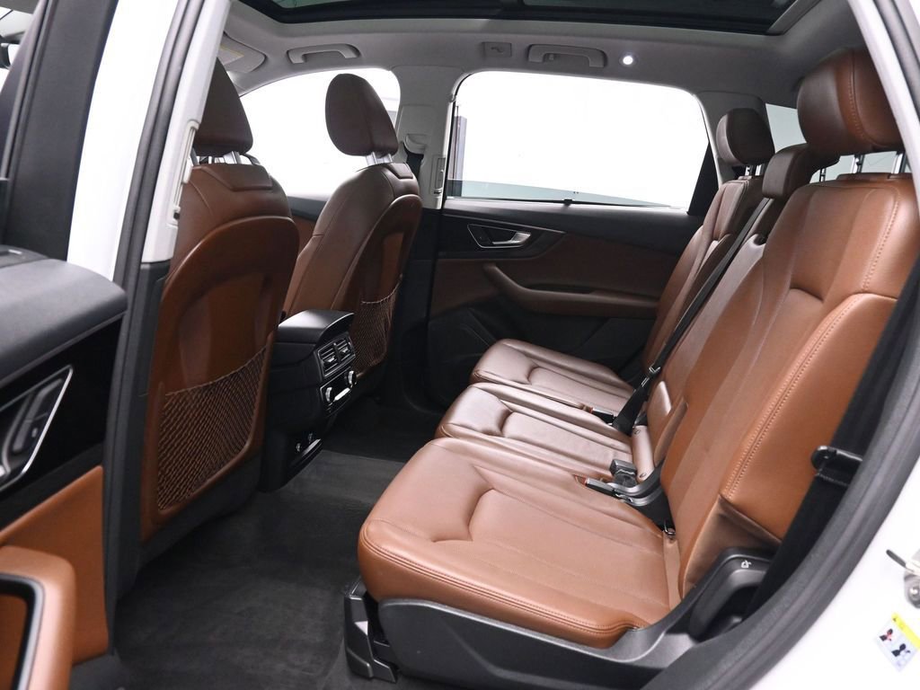 Used 2018 Audi Q7 3.0T Prestige image 16