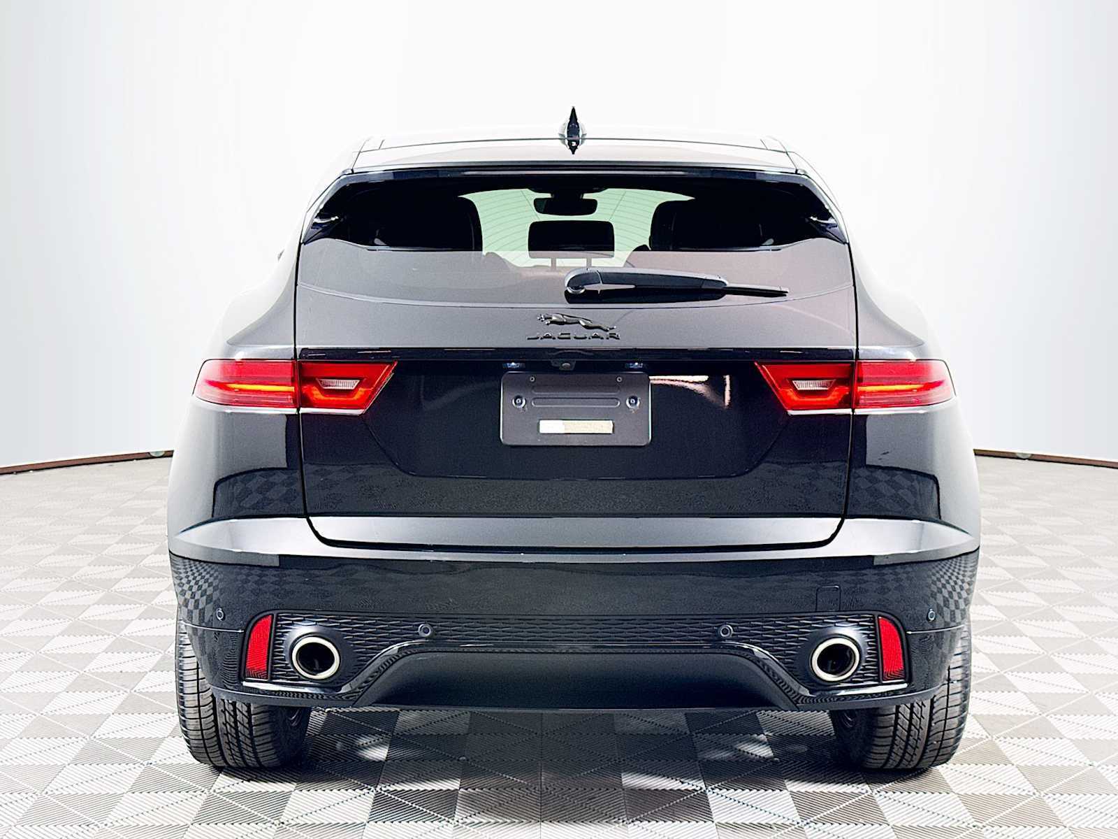 Used 2024 Jaguar E-PACE R-Dynamic SE AWD/4WD image 6