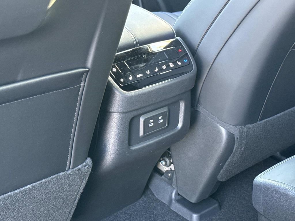 New 2026 INFINITI QX60 Sport w/ Dark Cargo Package image 17