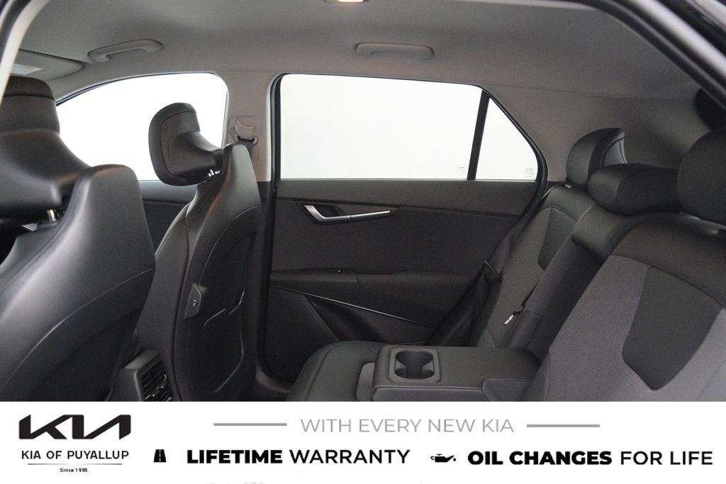 New 2026 Kia Niro EX FWD image 12