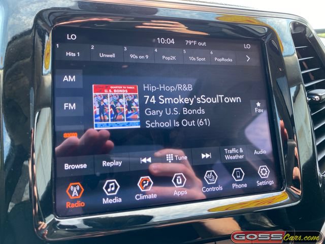 Used 2022 Jeep Cherokee Limited w/ Mopar Interior Package AWD/4WD image 13