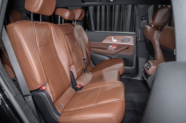 Certified 2026 Mercedes-Benz GLS 450 4MATIC image 14