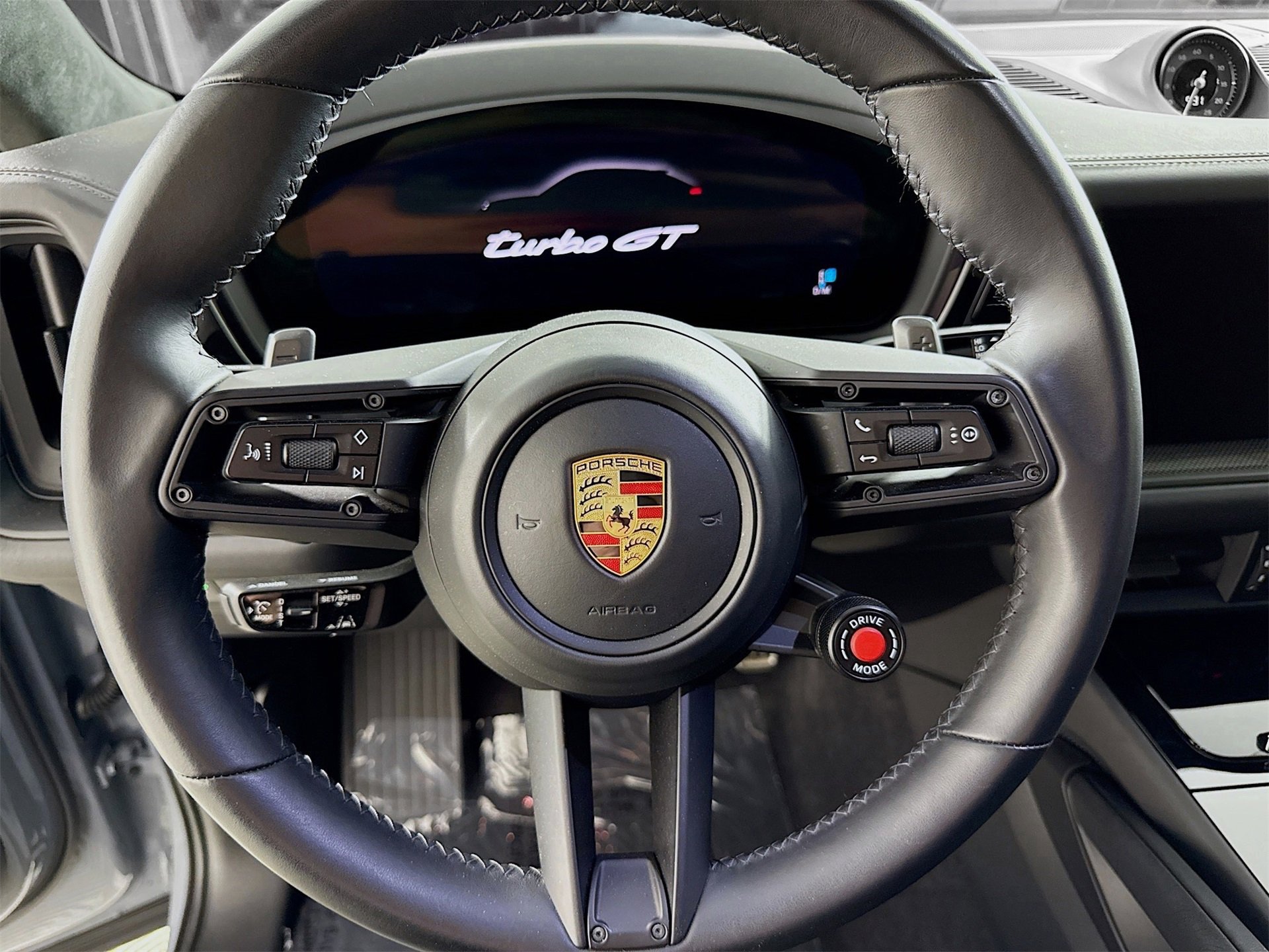 Used 2024 Porsche Cayenne Turbo GT image 10