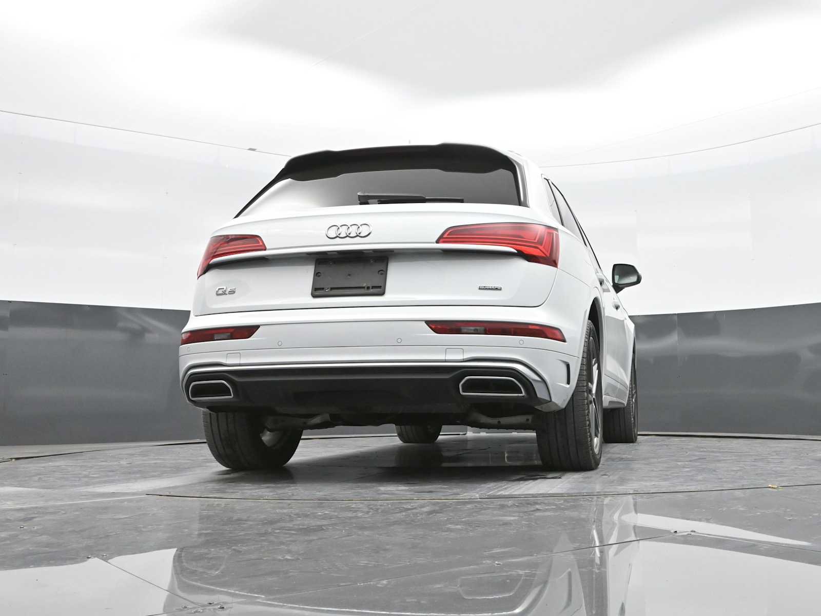 Used 2021 Audi Q5 e Premium Plus AWD/4WD image 37